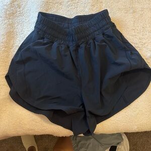 Lululemon track that short HR